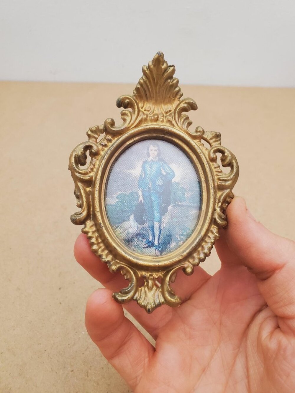 Vintage Victorian Celluloid Portrait Gilt Ribbon Plastic Frame - Picture frame